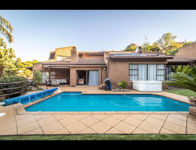 5 BEDROOM HOUSE FOR SALE IN NOORDHEUWEL